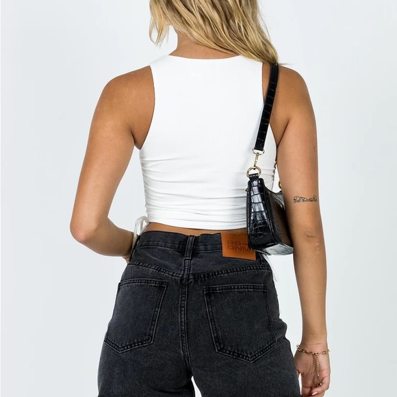 Princess Polly Shorts - Picture 2 of 2